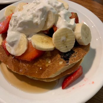Denny's - Berries Banana Pankcake - Diners Near Me - Las Vegas, Nevada