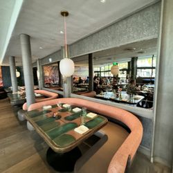 Paradisaea - Interior