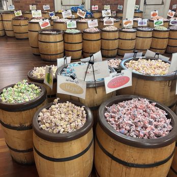 Munchie's - Salt Water Taffy - Candy Stores Near Me - Sacramento, California