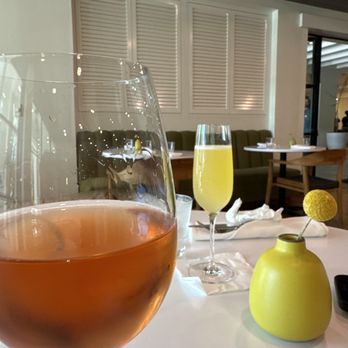 Grapefruit Basil Restaurant - Rose and Mimosa!! - New American Near Me - Indian Wells, California