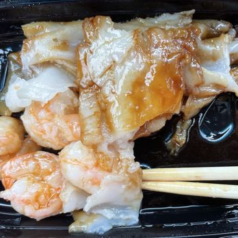 JS Foothill Restaurant - Shrimp Rice Noodle Roll (with sauce already mixed in). I would have prefer sauce on side so I can control how much sauce to add - Asian Fusion Near Me - Pasadena, California
