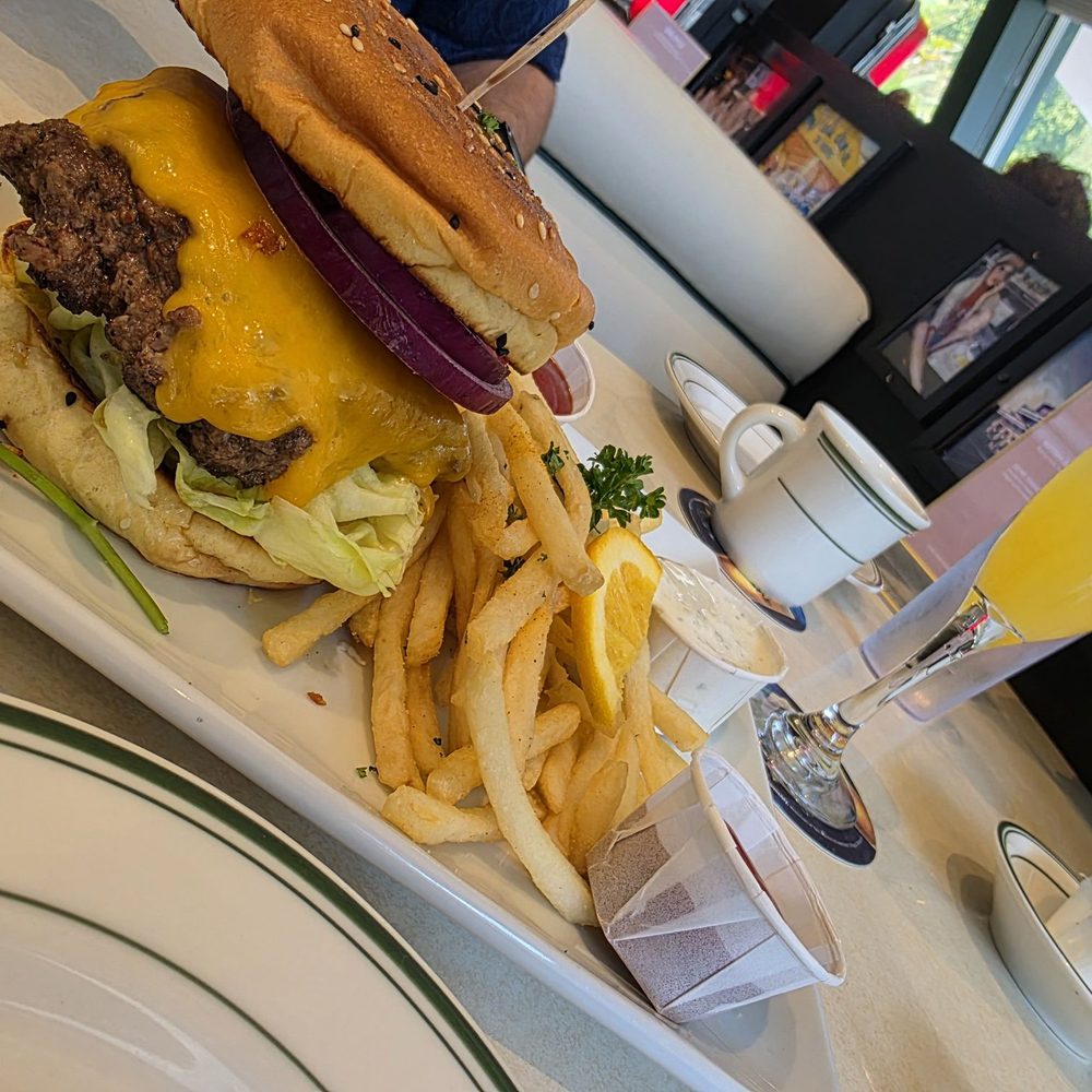 Mel's Drive-In - Mimosa - American Near Me - West Hollywood, California