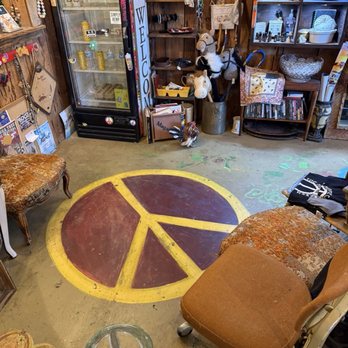 The Hippie Chicken - Livestock Feed & Supply Near Me - Morongo Valley, California The Hippie Chicken - Livestock Feed & Supply Near Me - Morongo Valley, California