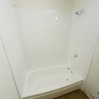 Always Refinishing - Bathtub and wall tiles - Kitchen & Bath Near Me Always Refinishing - Bathtub and wall tiles - Kitchen & Bath Near Me