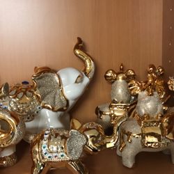 Botanica St Ana & San Carlos - Assortment of Gold Elephants