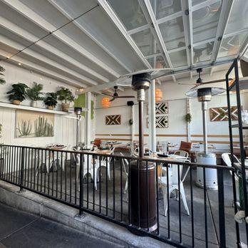 BRAVA GARDEN EATERY - Updated July 2024 - 1347 Photos & 701 Reviews