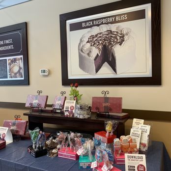 Graeter's Ice Cream - Assorted candies and treats - Desserts Near Me - Westlake, Ohio Graeter's Ice Cream - Assorted candies and treats - Desserts Near Me - Westlake, Ohio