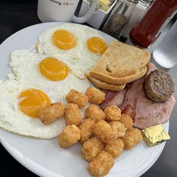 Brekkies - Big Brekkie - Breakfast & Brunch Near Me - Solvang, California