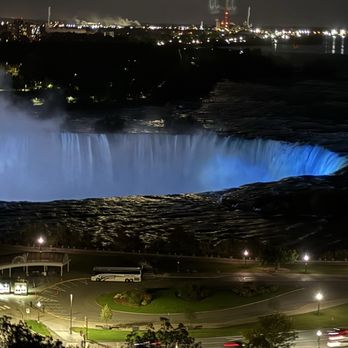 Niagara Falls Marriott on the Falls - View of the falls - Hotels Near Me - Niagara Falls, Ontario Niagara Falls Marriott on the Falls - View of the falls - Hotels Near Me - Niagara Falls, Ontario