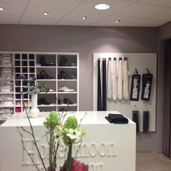 Honeymoon Shop - Deel van de mannenafdeling - Bridal Near Me - Rotterdam, ZH Honeymoon Shop - Deel van de mannenafdeling - Bridal Near Me - Rotterdam, ZH