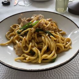 Garlic noodles with chicken