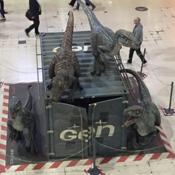 London Waterloo - June 2015 - Dinosaurs on the concourse to promote the new Jurassic Park film out that week - Train Stations Near Me - London, XGL