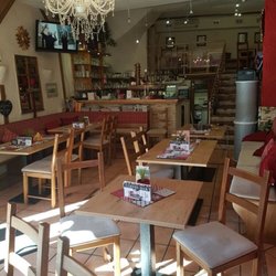 Bistro am Markt - Endlich - breitere Tische.