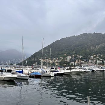 Lake Como - Even on a rainy day Lake Como is so beautiful to visit! - Lakes Near Me