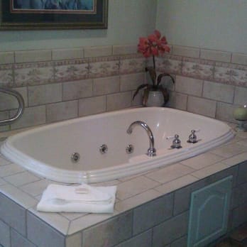 Kasper House Bed & Breakfast Inn - Bed & Breakfast Near Me - Shiner, Texas Kasper House Bed & Breakfast Inn - Bed & Breakfast Near Me - Shiner, Texas