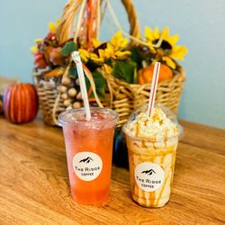 The Ridge Coffee - The Ridge blended & Powerful Peach energy drink w/strawberries