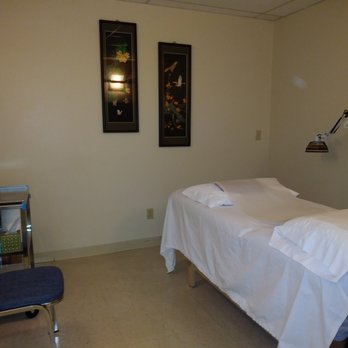 Johnston Acupuncture Clinic - The private treatment rooms are spacious and clean. - Acupuncture Near Me - Johnston, Rhode Island Johnston Acupuncture Clinic - The private treatment rooms are spacious and clean. - Acupuncture Near Me - Johnston, Rhode Island