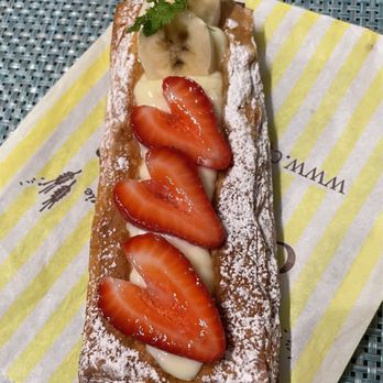 Cream Pan - Strawberry Banana Croissant - Bakeries Near Me - Tustin, California