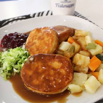 Søstrene Hagelin - Fishcakes with brown sauce - Traditional Norwegian Near Me - Bergen, 12