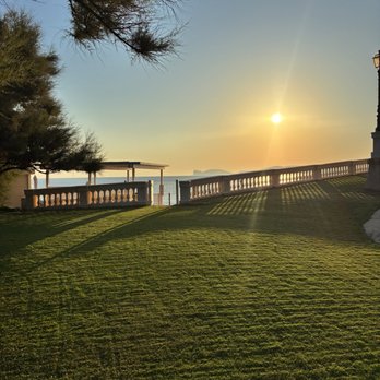 Villa Las Tronas - Beautiful grounds, golden hour - Health Retreats Near Me - Alghero, SS Villa Las Tronas - Beautiful grounds, golden hour - Health Retreats Near Me - Alghero, SS