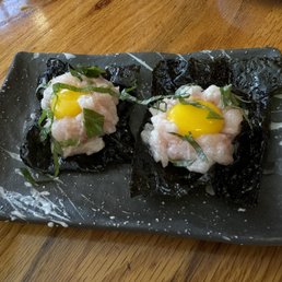 Quail egg on fresh hamaki