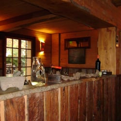 Element Restaurant - En la mesa siempre están preocupados de que tengas agua