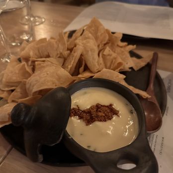 Macanda - Queso - Beer, Wine & Spirits Near Me - Wayzata, Minnesota