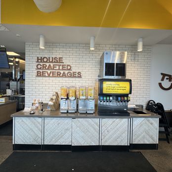 Starbird Chicken - Chicken Shop Near Me - Denver, Colorado