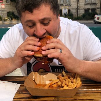 Smack's Chicken Shack - Nashville Hot Sandwhich - Food Trucks Near Me - San Antonio, Texas
