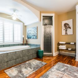 Moonshadow Ranch - Master Bath Room