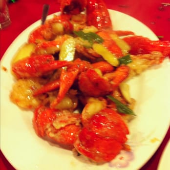 Hei La Moon - Dinner Banquet: Stir fried ginger and scallion lobster - Dim Sum Near Me - Boston, Massachusetts Hei La Moon - Dinner Banquet: Stir fried ginger and scallion lobster - Dim Sum Near Me - Boston, Massachusetts