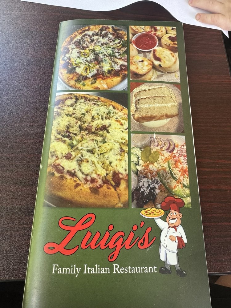 Luigis Family Italian Restaurant Logo