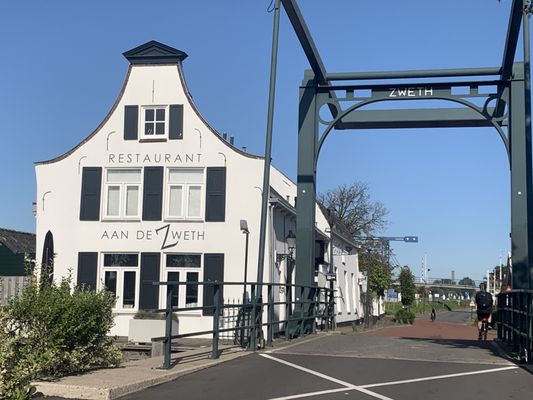 Restaurant Aan de Zweth by null