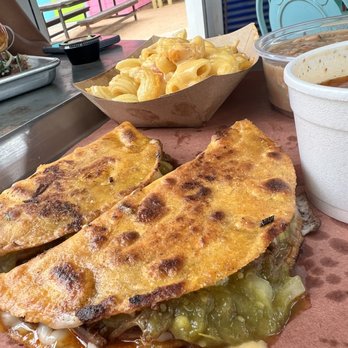 Del Toro - Birria Tacos, Mac and Cheese, charro beans - Mexican Near Me - Mansfield, Texas Del Toro - Birria Tacos, Mac and Cheese, charro beans - Mexican Near Me - Mansfield, Texas