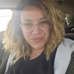 A Curl Girl - Volume and light frizz all natural, light and fresh, Reagan did the best!!