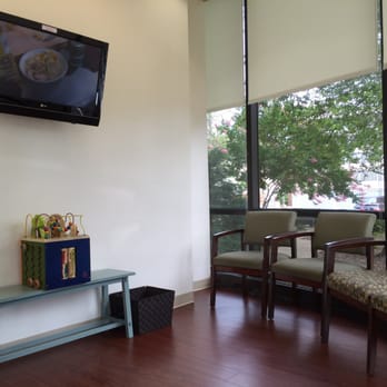 Capital Women's Care - Bright waiting area with food network on (always a plus) - Obstetricians & Gynecologists Near Me - Springfield, Virginia Capital Women's Care - Bright waiting area with food network on (always a plus) - Obstetricians & Gynecologists Near Me - Springfield, Virginia