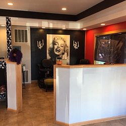 Turning Heads Salon & Gift Boutique