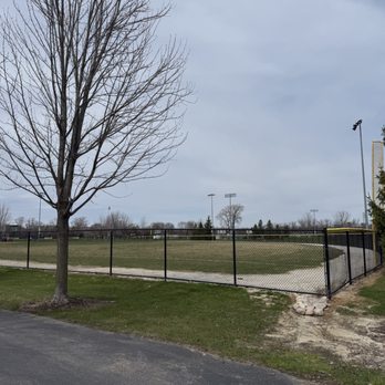 Techny Prairie Park and Fields - Field #26, one of 4 lighted softball fields. - Parks Near Me - Northbrook, Illinois