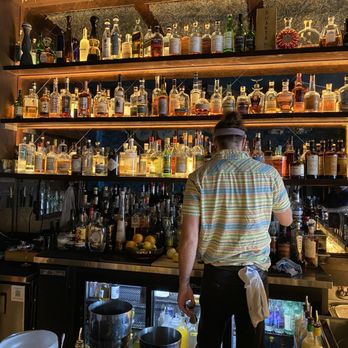 Buffalo Traders Lounge - Bars Near Me - Grand Rapids, Michigan