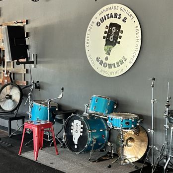 Guitars & Growlers - Beer Bar Near Me - Richardson, Texas Guitars & Growlers - Beer Bar Near Me - Richardson, Texas