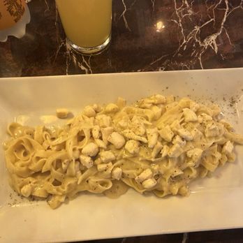 Azz! - Fettuccine Alfredo. Requested chicken inside. Soooo good! - Italian Near Me - Sorrento, NA Azz! - Fettuccine Alfredo. Requested chicken inside. Soooo good! - Italian Near Me - Sorrento, NA