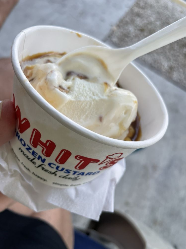 The Courthouse Deli & Whit's Frozen Custard