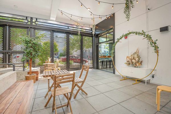 Co May Bistro by null