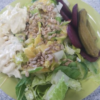 Simple Simon's Pizza - Salad from salad bar - Pizza Near Me - Nashville, Arkansas Simple Simon's Pizza - Salad from salad bar - Pizza Near Me - Nashville, Arkansas