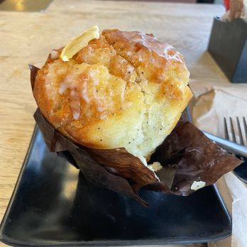 Beanhive - Lemon muffin - Coffee & Tea Near Me - Dublin, D