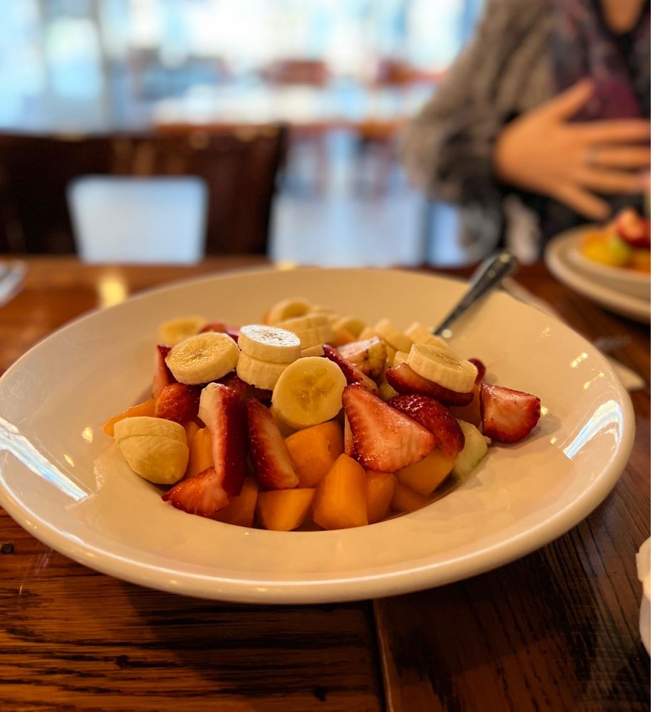 Whispers Cafe and Creperie