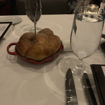 Steak 48 - Complementary bread... hmmmm hmmmm good - Steakhouses Near Me - Chicago, Illinois