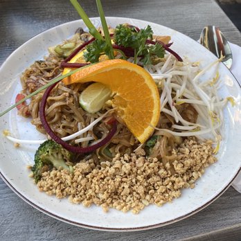 Chiang Mai - Pad thai - Thai Near Me - Toronto, Ontario Chiang Mai - Pad thai - Thai Near Me - Toronto, Ontario