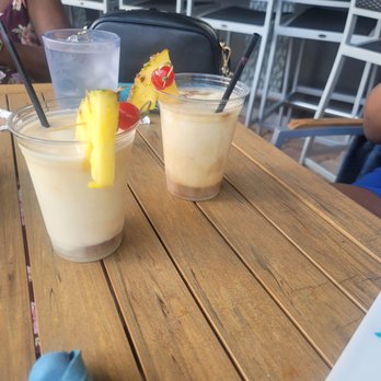Harry's Poolside Bar & Grill - Toasted coconut colada - American Near Me - Orlando, Florida