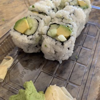 Yi Sushi - Sushi Bars Near Me - El Cajon, California Yi Sushi - Sushi Bars Near Me - El Cajon, California